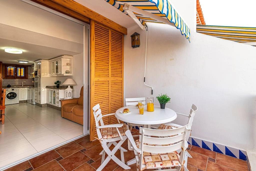 Duplex En Las Americas 3014 أرونا المظهر الخارجي الصورة