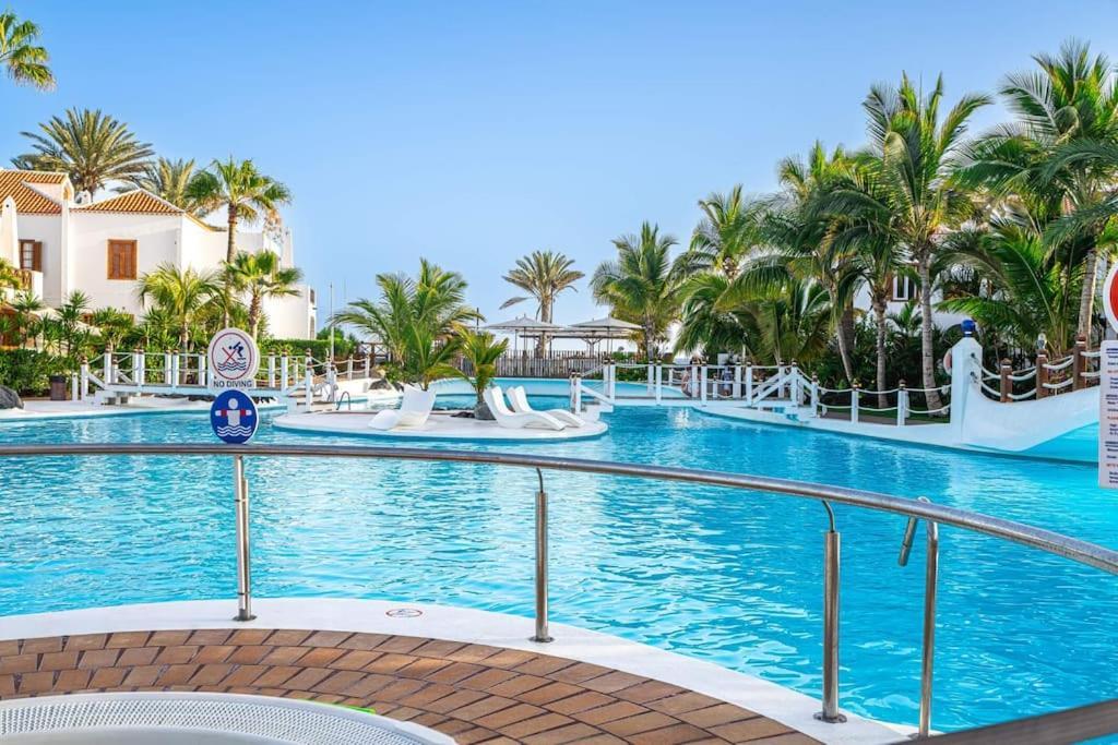 Duplex En Las Americas 3014 أرونا المظهر الخارجي الصورة